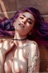อินฟลูเอนเซอร์แนวพังก์ @gloomxGloom Onlyfans สเกลมุมมองการสมัครรับข้อมูล