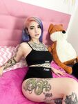 อินฟลูเอนเซอร์แนวพังก์ @gloomxGloom Onlyfans สเกลมุมมองการสมัครรับข้อมูล