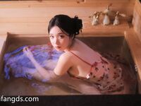 Kerja panas baru model muda awek Korea YeonWoo pada bulan Januari - Heat