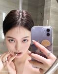 Satu kontras yang indah antara seorang pelajar kolej dan swafoto seks teman lelakinya bocor, dengan punggung tembam menunggang dalam kerongkong dan melutut untuk menjilat teman wanita yang tidak bersalah, yang telah disetubuhi sehingga jus putih dan membu
