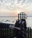 -海角女色狼『雅雅想睡亲哥』钻石贴合集，女追男隔层纱爆操失禁白浆流一床，淫荡的小逼逼被哥哥操喷了一床的尿