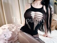 推特网黄大奶蜂腰肥臀福利姬【雨滴Tw_puppy】自慰揉奶