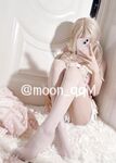 白虎粉穴萝莉『狐骨moon_qqM』户外露出超嫩小穴自慰出白浆，肥嫩一线天白虎嫩B渴望被大鸡巴爸爸操