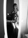 白虎粉穴萝莉『狐骨moon_qqM』户外露出超嫩小穴自慰出白浆，肥嫩一线天白虎嫩B渴望被大鸡巴爸爸操
