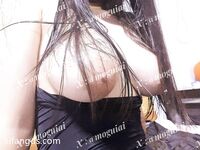 【2025年新流】推特05年巨乳芭比【魔鬼爱】付费VIP福利①，水蛇腰蜜桃臀，写满淫字，边肏边调，母狗属性拉满