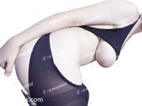 【2025年新流】推特05年巨乳芭比【魔鬼爱】付费VIP福利①，水蛇腰蜜桃臀，写满淫字，边肏边调，母狗属性拉满