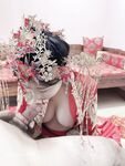 Hot contrast sexy beauty "Tutu" at ang kanyang mga girlfriends VIP group Xiuhe group wedding dress face oral sex, magandang sexy wedding bride super contrast full version welfare ①