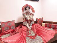 Hot contrast sexy beauty "Tutu" at ang kanyang mga girlfriends VIP group Xiuhe group wedding dress face oral sex, magandang sexy wedding bride super contrast full version welfare ①