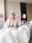 Hot contrast sexy beauty "Tutu" at ang kanyang mga girlfriends VIP group Xiuhe group wedding dress face oral sex, magandang sexy wedding bride super contrast full version welfare ①