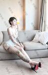 Hot contrast sexy beauty "Tutu" at ang kanyang mga girlfriends VIP group Xiuhe group wedding dress face oral sex, magandang sexy wedding bride super contrast full version welfare ①