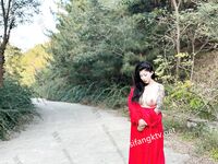 Hot contrast sexy beauty "Tutu" at ang kanyang mga girlfriends VIP group Xiuhe group wedding dress face oral sex, magandang sexy wedding bride super contrast full version welfare ①