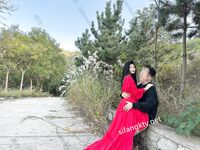 Hot contrast sexy beauty "Tutu" at ang kanyang mga girlfriends VIP group Xiuhe group wedding dress face oral sex, magandang sexy wedding bride super contrast full version welfare ①