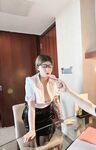Hot contrast sexy beauty "Tutu" at ang kanyang mga girlfriends VIP group Xiuhe group wedding dress face oral sex, magandang sexy wedding bride super contrast full version welfare ①