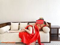 Hot contrast sexy beauty "Tutu" at ang kanyang mga girlfriends VIP group Xiuhe group wedding dress face oral sex, magandang sexy wedding bride super contrast full version welfare ①