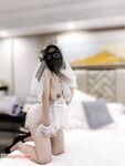 Hot contrast sexy beauty "Tutu" at ang kanyang mga girlfriends VIP group Xiuhe group wedding dress face oral sex, magandang sexy wedding bride super contrast full version welfare ①