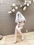 Hot contrast sexy beauty "Tutu" at ang kanyang mga girlfriends VIP group Xiuhe group wedding dress face oral sex, magandang sexy wedding bride super contrast full version welfare ①