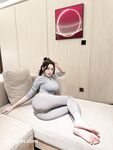 Hot contrast sexy beauty "Tutu" at ang kanyang mga girlfriends VIP group Xiuhe group wedding dress face oral sex, magandang sexy wedding bride super contrast full version welfare ①