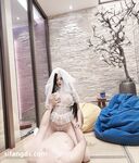 Hot contrast sexy beauty "Tutu" at ang kanyang mga girlfriends VIP group Xiuhe group wedding dress face oral sex, magandang sexy wedding bride super contrast full version welfare ①