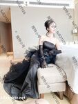 Hot contrast sexy beauty "Tutu" at ang kanyang mga girlfriends VIP group Xiuhe group wedding dress face oral sex, magandang sexy wedding bride super contrast full version welfare ②