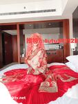 Hot contrast sexy beauty "Tutu" at ang kanyang mga girlfriends VIP group Xiuhe group wedding dress face oral sex, magandang sexy wedding bride super contrast full version welfare ②