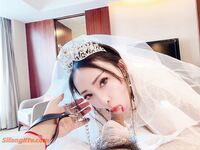 Hot contrast sexy beauty "Tutu" at ang kanyang mga girlfriends VIP group Xiuhe group wedding dress face oral sex, beautiful sexy wedding bride super contrast full version welfare ③ Xiuhe