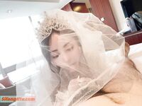 Hot contrast sexy beauty "Tutu" at ang kanyang mga girlfriends VIP group Xiuhe group wedding dress face oral sex, beautiful sexy wedding bride super contrast full version welfare ③ Xiuhe