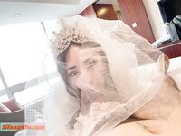 Hot contrast sexy beauty "Tutu" at ang kanyang mga girlfriends VIP group Xiuhe group wedding dress face oral sex, beautiful sexy wedding bride super contrast full version welfare ③ Xiuhe