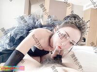 Hot contrast sexy beauty "Tutu" at ang kanyang mga girlfriends VIP group Xiuhe group wedding dress face oral sex, beautiful sexy wedding bride super contrast full version welfare ③ Xiuhe