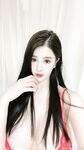 漫画身材颜值巨乳【猪小七】260万粉博主,奶比头还大，人间极品尤物