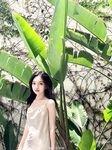 Weibo pelajar Kanada Li Tianyi: Auntie Li Tian, perempuan jalang yang cantik dengan senyuman manis, sedang bersetubuh dengan teman lelakinya di dalam bilik hotel. Dia melutut di atas lantai menjilat zakarnya, memeluk kaki dan air mani tanpa kondom. Saya t