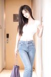 XiuRen.com pendatang baru tulen, dewi penyembuhan [Zhou Zhou tidak makan ketumbar] kebajikan berskala besar, gosok pussy dan prop susu melancap, mendedahkan jalang