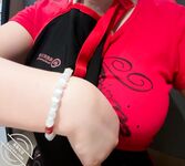 海角父女乱伦『D罩杯的一线天女儿』大奶女儿的幽灵娘服装敏感的一碰就叫叫声真的好听女上位自己坐的超级用力