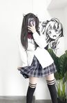 210,000 followers on Twitter, the ultimate beautiful girl, squirting loli princess [rabbit loves squirting] uniforms exposed outdoors, props crape myrtle squirt