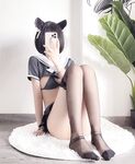 210,000 followers on Twitter, the ultimate beautiful girl, squirting loli princess [rabbit loves squirting] uniforms exposed outdoors, props crape myrtle squirt