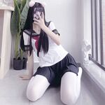 210,000 followers on Twitter, the ultimate beautiful girl, squirting loli princess [rabbit loves squirting] uniforms exposed outdoors, props crape myrtle squirt