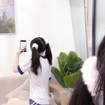 210,000 followers on Twitter, the ultimate beautiful girl, squirting loli princess [rabbit loves squirting] uniforms exposed outdoors, props crape myrtle squirt