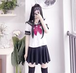 210,000 followers on Twitter, the ultimate beautiful girl, squirting loli princess [rabbit loves squirting] uniforms exposed outdoors, props crape myrtle squirt