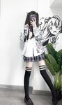 210,000 followers on Twitter, the ultimate beautiful girl, squirting loli princess [rabbit loves squirting] uniforms exposed outdoors, props crape myrtle squirt