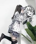 210,000 followers on Twitter, the ultimate beautiful girl, squirting loli princess [rabbit loves squirting] uniforms exposed outdoors, props crape myrtle squirt