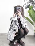 210,000 followers on Twitter, the ultimate beautiful girl, squirting loli princess [rabbit loves squirting] uniforms exposed outdoors, props crape myrtle squirt