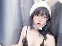 OF可欲可甜，萝莉娃娃脸，肉感福利姬【Nyanchan2k3】新作，6分钟，户外公园捆绑自慰露出放尿