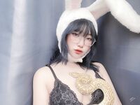 OF可欲可甜，萝莉娃娃脸，肉感福利姬【Nyanchan2k3】新作，6分钟，户外公园捆绑自慰露出放尿