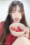 抖音反差女神『宥子oct9』最新定制道具自慰，风骚气质高挑身材男人看了就想侵犯穷人女神富人玩物精盆（2）
