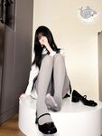 AT Shark–NO.037 Vacuum Gray Tights