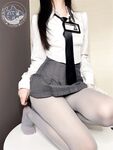 AT Shark–NO.037 Vacuum Gray Tights