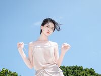 精致胸模女神｢年年｣缪斯沙滩美女超唯美通透翘嫩酥乳真是美极了魔鬼身材曲线气质非凡