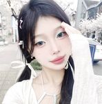 江西精神小妹周芳霞，小骚货让做什么就做什么，让抠逼就抠逼，让揉奶就揉奶，一番调教之下高冷太妹竟然还开始享受起来!
