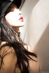【頂級女模】OnlyFans天然巨乳女神，號稱第一美臀【渡辺萬美】視圖福利，一對車大燈又軟又彈