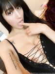 【頂級女模】OnlyFans天然巨乳女神，號稱第一美臀【渡辺萬美】視圖福利，一對車大燈又軟又彈