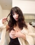 【頂級女模】OnlyFans天然巨乳女神，號稱第一美臀【渡辺萬美】視圖福利，一對車大燈又軟又彈